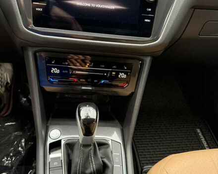 Білий Фольксваген Tiguan Allspace, об'ємом двигуна 2 л та пробігом 30 тис. км за 30990 $, фото 50 на Automoto.ua