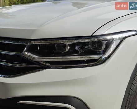 Белый Фольксваген Tiguan Allspace, объемом двигателя 1.98 л и пробегом 12 тыс. км за 29100 $, фото 22 на Automoto.ua
