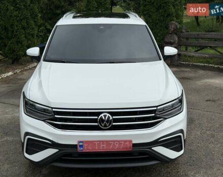 Білий Фольксваген Tiguan Allspace, об'ємом двигуна 2 л та пробігом 30 тис. км за 30990 $, фото 7 на Automoto.ua