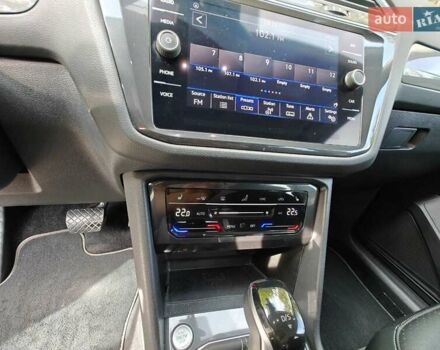 Белый Фольксваген Tiguan Allspace, объемом двигателя 1.98 л и пробегом 12 тыс. км за 29100 $, фото 11 на Automoto.ua