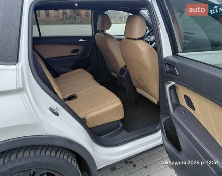Білий Фольксваген Tiguan Allspace, об'ємом двигуна 1.98 л та пробігом 32 тис. км за 35000 $, фото 7 на Automoto.ua