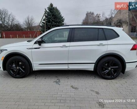 Білий Фольксваген Tiguan Allspace, об'ємом двигуна 1.98 л та пробігом 32 тис. км за 35000 $, фото 3 на Automoto.ua