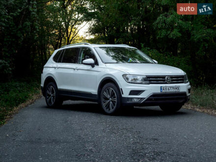 Білий Фольксваген Tiguan Allspace, об'ємом двигуна 1.98 л та пробігом 132 тис. км за 22500 $, фото 1 на Automoto.ua