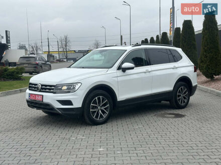 Белый Фольксваген Tiguan Allspace, объемом двигателя 2 л и пробегом 77 тыс. км за 18800 $, фото 1 на Automoto.ua