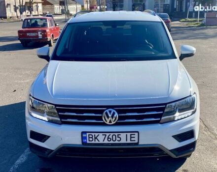 Білий Фольксваген Tiguan Allspace, об'ємом двигуна 2 л та пробігом 155 тис. км за 18000 $, фото 1 на Automoto.ua