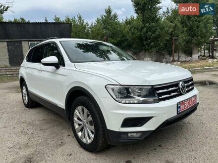 Фольксваген Tiguan Allspace 2018 в Барвенковом на Automoto.ua Белый Фольксваген Tiguan Allspace, объемом двигателя 0 л и пробегом 232 тыс. км за 14700 $, фото 1 на Automoto.ua
