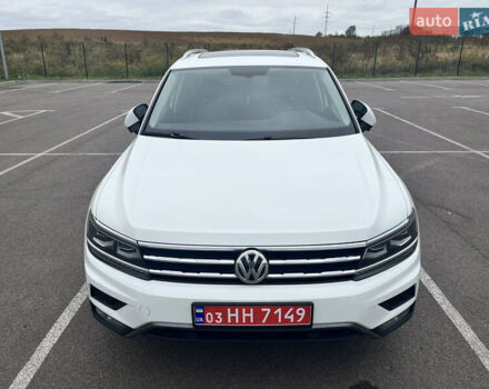 Білий Фольксваген Tiguan Allspace, об'ємом двигуна 1.97 л та пробігом 171 тис. км за 19200 $, фото 1 на Automoto.ua
