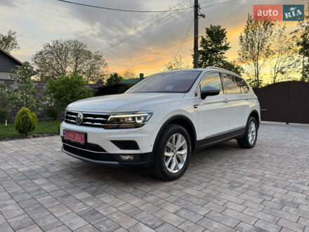 Фольксваген Tiguan Allspace 2020 в Корце на Automoto.ua Белый Фольксваген Tiguan Allspace, объемом двигателя 2 л и пробегом 207 тыс. км за 27800 $, фото 1 на Automoto.ua