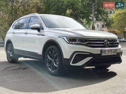 Белый Фольксваген Tiguan Allspace, объемом двигателя 1.98 л и пробегом 12 тыс. км за 29800 $, фото 1 на Automoto.ua