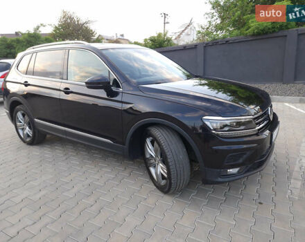 Черный Фольксваген Tiguan Allspace, объемом двигателя 1.98 л и пробегом 98 тыс. км за 23643 $, фото 11 на Automoto.ua