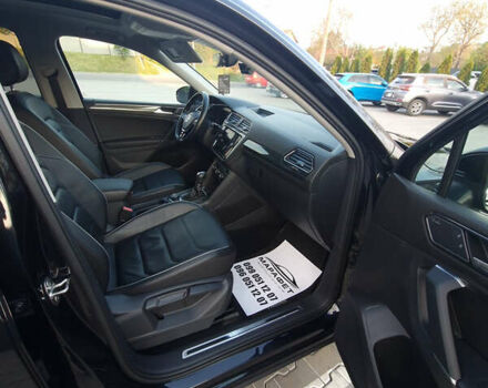 Черный Фольксваген Tiguan Allspace, объемом двигателя 1.98 л и пробегом 98 тыс. км за 23643 $, фото 57 на Automoto.ua