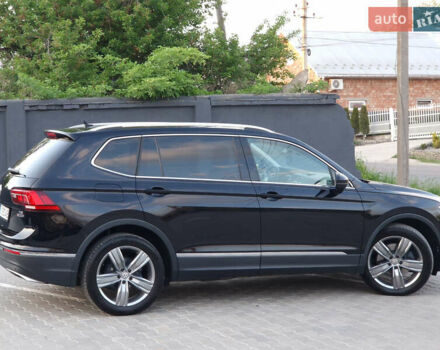 Черный Фольксваген Tiguan Allspace, объемом двигателя 1.98 л и пробегом 98 тыс. км за 23643 $, фото 8 на Automoto.ua