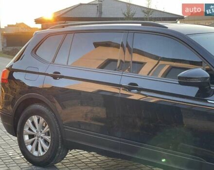 Чорний Фольксваген Tiguan Allspace, об'ємом двигуна 1.99 л та пробігом 142 тис. км за 20500 $, фото 5 на Automoto.ua