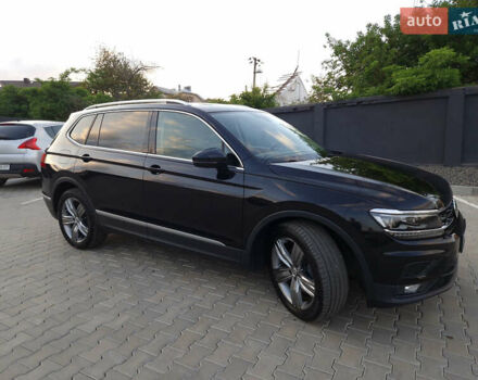 Черный Фольксваген Tiguan Allspace, объемом двигателя 1.98 л и пробегом 98 тыс. км за 23643 $, фото 9 на Automoto.ua