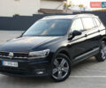 Черный Фольксваген Tiguan Allspace, объемом двигателя 1.98 л и пробегом 98 тыс. км за 23643 $, фото 2 на Automoto.ua