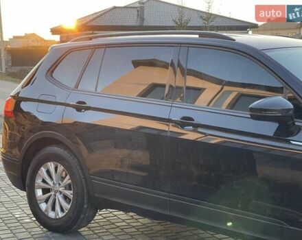 Чорний Фольксваген Tiguan Allspace, об'ємом двигуна 1.99 л та пробігом 142 тис. км за 20500 $, фото 9 на Automoto.ua