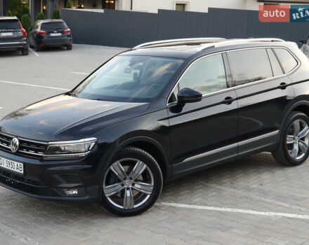 Черный Фольксваген Tiguan Allspace, объемом двигателя 1.98 л и пробегом 98 тыс. км за 23643 $, фото 3 на Automoto.ua