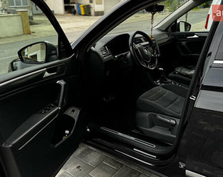 Чорний Фольксваген Tiguan Allspace, об'ємом двигуна 2 л та пробігом 195 тис. км за 26499 $, фото 30 на Automoto.ua