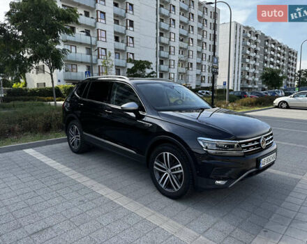 Чорний Фольксваген Tiguan Allspace, об'ємом двигуна 2 л та пробігом 195 тис. км за 27900 $, фото 17 на Automoto.ua