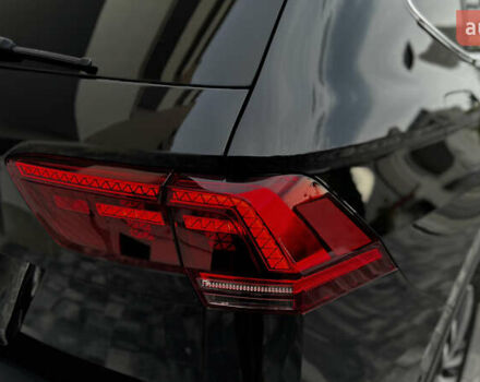 Чорний Фольксваген Tiguan Allspace, об'ємом двигуна 2 л та пробігом 195 тис. км за 26499 $, фото 48 на Automoto.ua