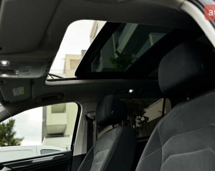 Чорний Фольксваген Tiguan Allspace, об'ємом двигуна 2 л та пробігом 195 тис. км за 26499 $, фото 34 на Automoto.ua