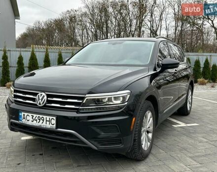 Черный Фольксваген Tiguan Allspace, объемом двигателя 1.98 л и пробегом 271 тыс. км за 16499 $, фото 2 на Automoto.ua