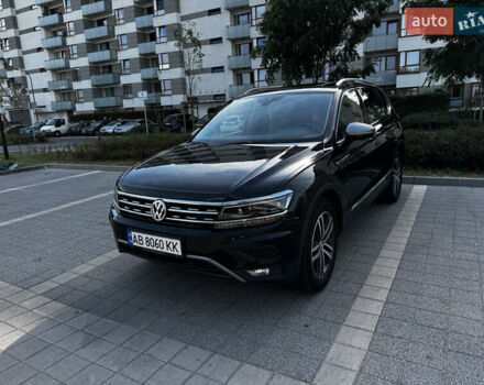 Чорний Фольксваген Tiguan Allspace, об'ємом двигуна 2 л та пробігом 195 тис. км за 27900 $, фото 10 на Automoto.ua