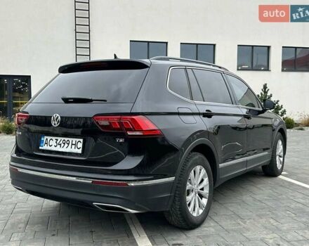 Черный Фольксваген Tiguan Allspace, объемом двигателя 1.98 л и пробегом 271 тыс. км за 16499 $, фото 10 на Automoto.ua