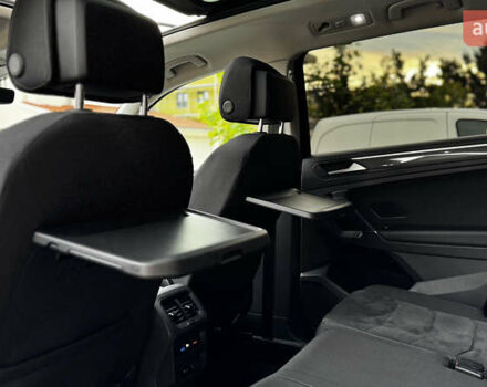 Чорний Фольксваген Tiguan Allspace, об'ємом двигуна 2 л та пробігом 195 тис. км за 26499 $, фото 47 на Automoto.ua