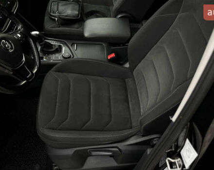 Чорний Фольксваген Tiguan Allspace, об'ємом двигуна 2 л та пробігом 195 тис. км за 26499 $, фото 33 на Automoto.ua