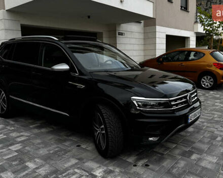 Чорний Фольксваген Tiguan Allspace, об'ємом двигуна 2 л та пробігом 195 тис. км за 26499 $, фото 10 на Automoto.ua
