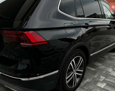 Чорний Фольксваген Tiguan Allspace, об'ємом двигуна 2 л та пробігом 195 тис. км за 26499 $, фото 19 на Automoto.ua