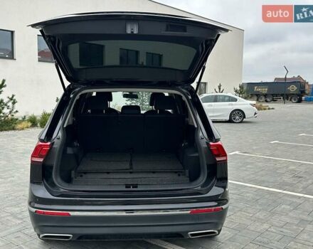 Черный Фольксваген Tiguan Allspace, объемом двигателя 1.98 л и пробегом 271 тыс. км за 16499 $, фото 14 на Automoto.ua