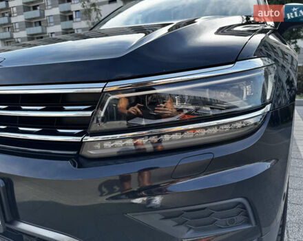 Чорний Фольксваген Tiguan Allspace, об'ємом двигуна 2 л та пробігом 195 тис. км за 27900 $, фото 14 на Automoto.ua