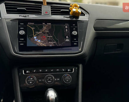 Чорний Фольксваген Tiguan Allspace, об'ємом двигуна 2 л та пробігом 195 тис. км за 26499 $, фото 35 на Automoto.ua