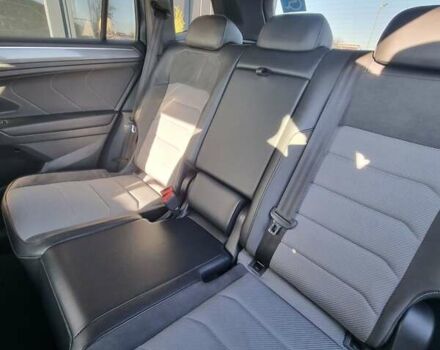 Чорний Фольксваген Tiguan Allspace, об'ємом двигуна 2 л та пробігом 158 тис. км за 29950 $, фото 16 на Automoto.ua