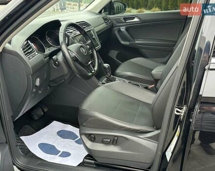 Черный Фольксваген Tiguan Allspace, объемом двигателя 1.98 л и пробегом 271 тыс. км за 16499 $, фото 16 на Automoto.ua
