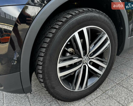 Чорний Фольксваген Tiguan Allspace, об'ємом двигуна 2 л та пробігом 195 тис. км за 27900 $, фото 13 на Automoto.ua