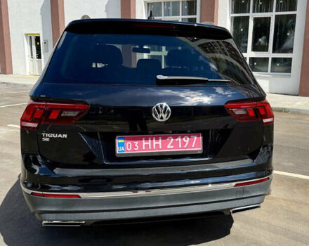 Черный Фольксваген Tiguan Allspace, объемом двигателя 2 л и пробегом 93 тыс. км за 19250 $, фото 6 на Automoto.ua