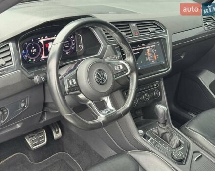 Черный Фольксваген Tiguan Allspace, объемом двигателя 1.97 л и пробегом 168 тыс. км за 33500 $, фото 20 на Automoto.ua