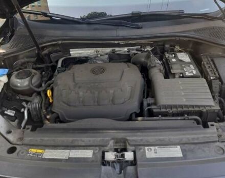 Черный Фольксваген Tiguan Allspace, объемом двигателя 2 л и пробегом 194 тыс. км за 20000 $, фото 10 на Automoto.ua