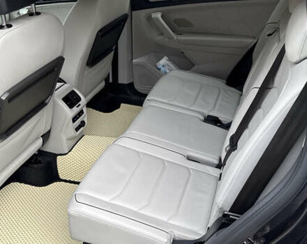 Черный Фольксваген Tiguan Allspace, объемом двигателя 2 л и пробегом 166 тыс. км за 30000 $, фото 7 на Automoto.ua