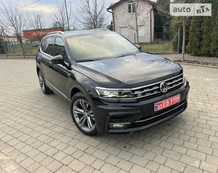 Чорний Фольксваген Tiguan Allspace, об'ємом двигуна 2 л та пробігом 218 тис. км за 29999 $, фото 5 на Automoto.ua