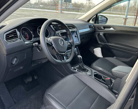 Черный Фольксваген Tiguan Allspace, объемом двигателя 1.98 л и пробегом 116 тыс. км за 22000 $, фото 9 на Automoto.ua