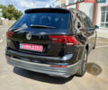 Черный Фольксваген Tiguan Allspace, объемом двигателя 2 л и пробегом 93 тыс. км за 19250 $, фото 7 на Automoto.ua