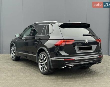 Черный Фольксваген Tiguan Allspace, объемом двигателя 1.97 л и пробегом 168 тыс. км за 33500 $, фото 3 на Automoto.ua