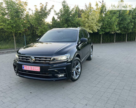 Чорний Фольксваген Tiguan Allspace, об'ємом двигуна 2 л та пробігом 218 тис. км за 29999 $, фото 19 на Automoto.ua