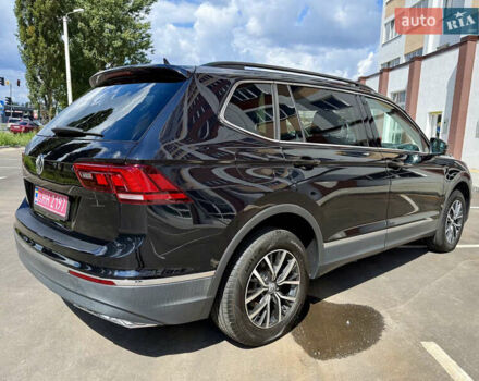 Черный Фольксваген Tiguan Allspace, объемом двигателя 2 л и пробегом 93 тыс. км за 19250 $, фото 8 на Automoto.ua