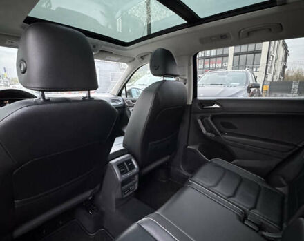 Чорний Фольксваген Tiguan Allspace, об'ємом двигуна 1.98 л та пробігом 170 тис. км за 21200 $, фото 26 на Automoto.ua