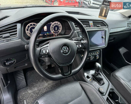 Чорний Фольксваген Tiguan Allspace, об'ємом двигуна 1.98 л та пробігом 170 тис. км за 21200 $, фото 20 на Automoto.ua